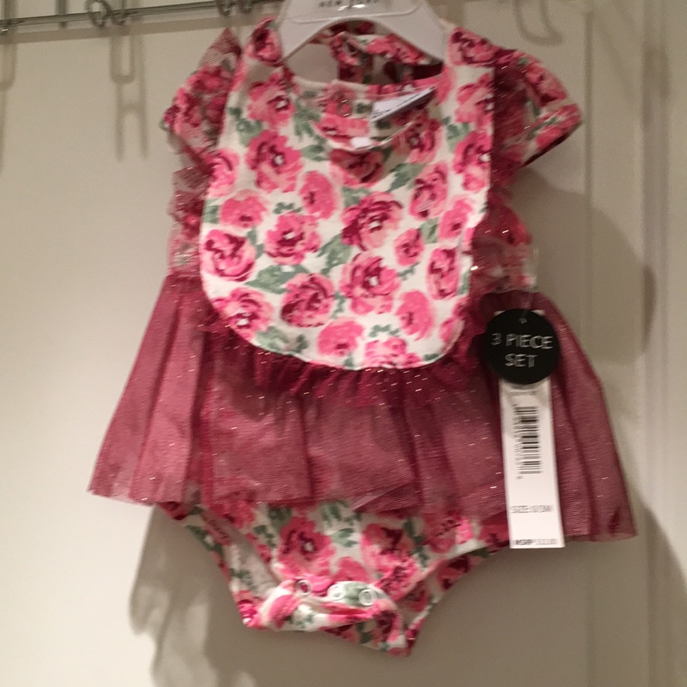 NICOLE MILLER 3PC OUTFIT NWT